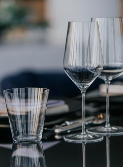 Dipnosofistirion manages four restaurants. Flavors and gourmet offerings satisfy all visitors.